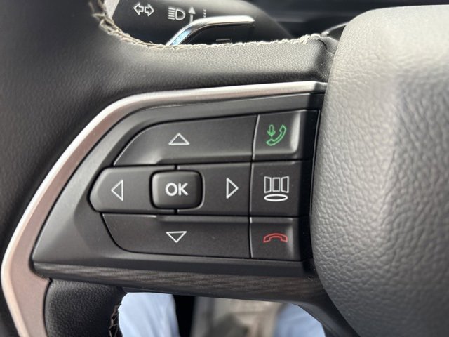 Used 2023 Jeep Grand Cherokee L Laredo w/ Luxury Tech Group I image 21