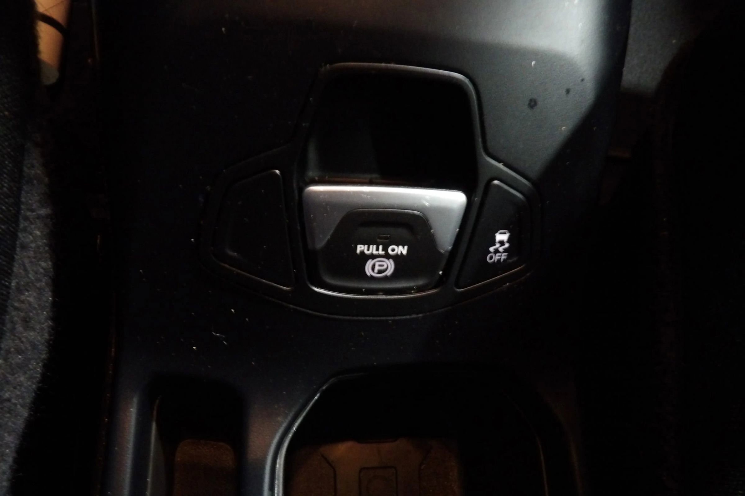 Used 2021 Jeep Renegade Latitude FWD image 15