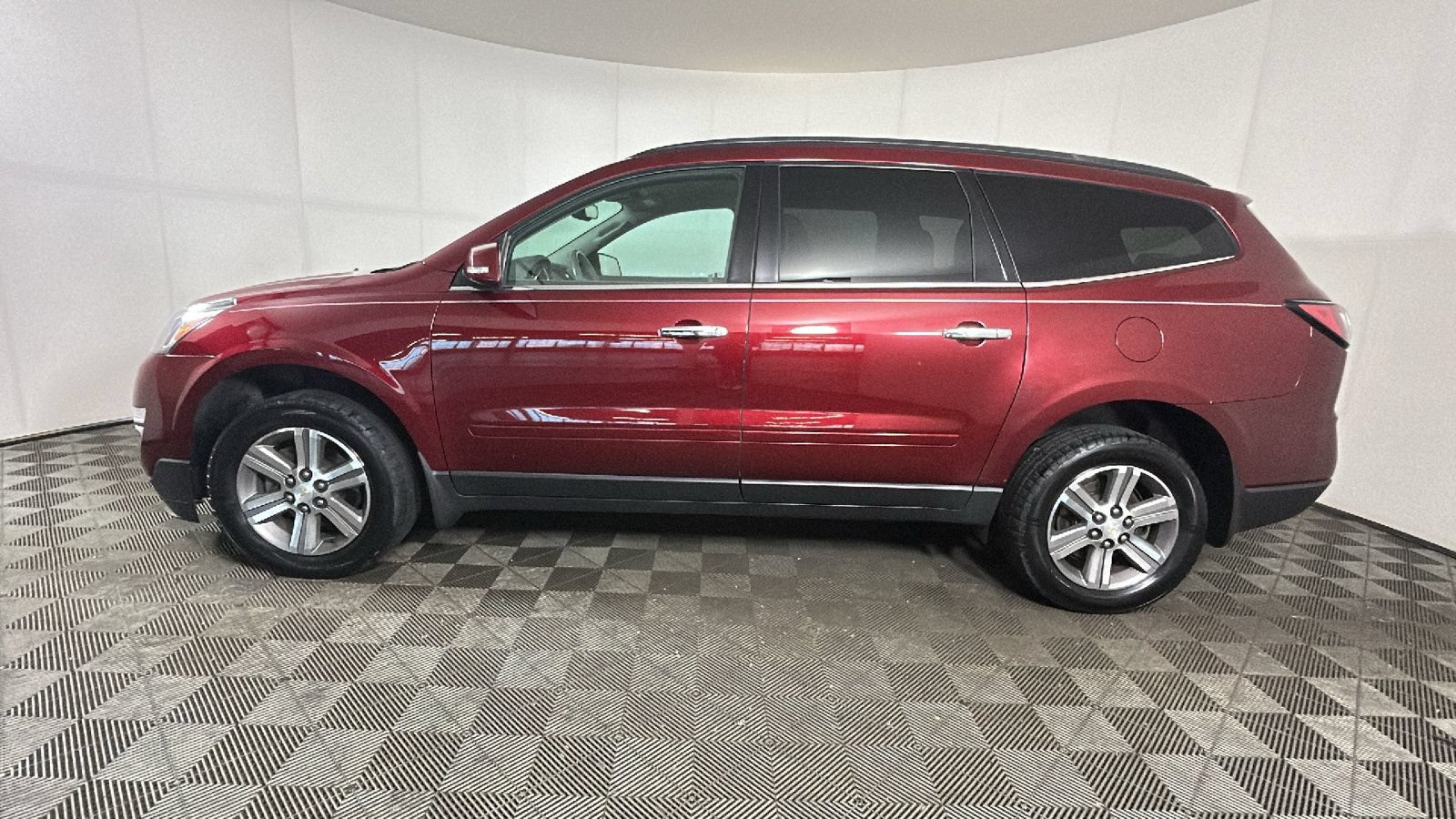 Used 2017 Chevrolet Traverse LT AWD/4WD image 7