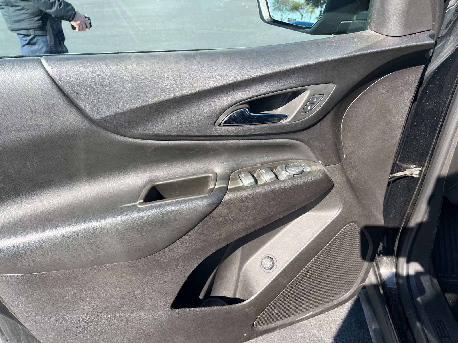 Used 2024 Chevrolet Equinox LT image 11