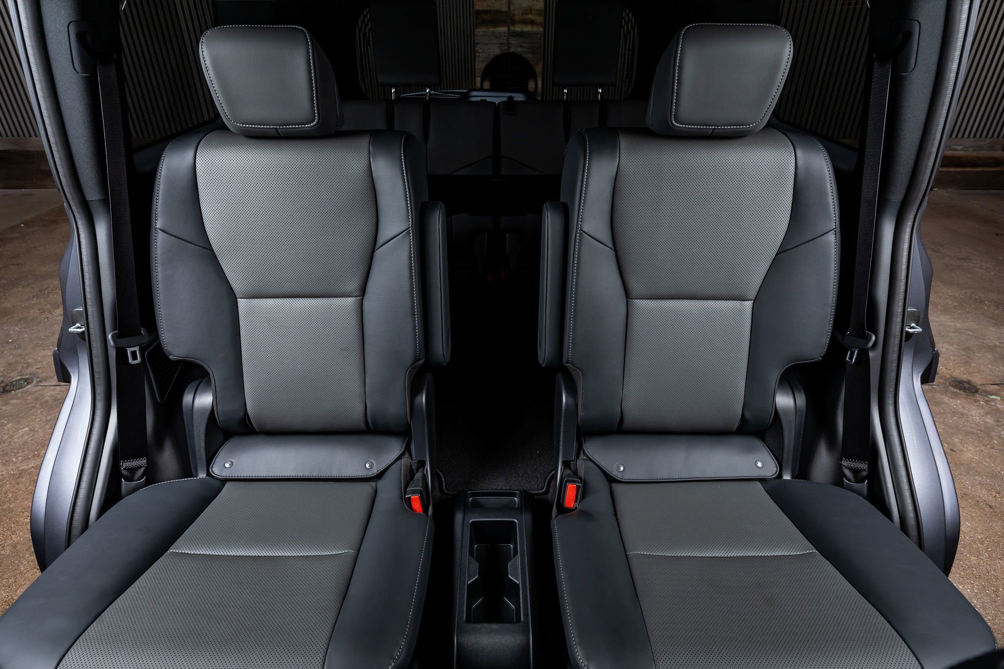 Used 2025 Lexus GX 550 550 Premium+ w/ Cold Area Package image 35