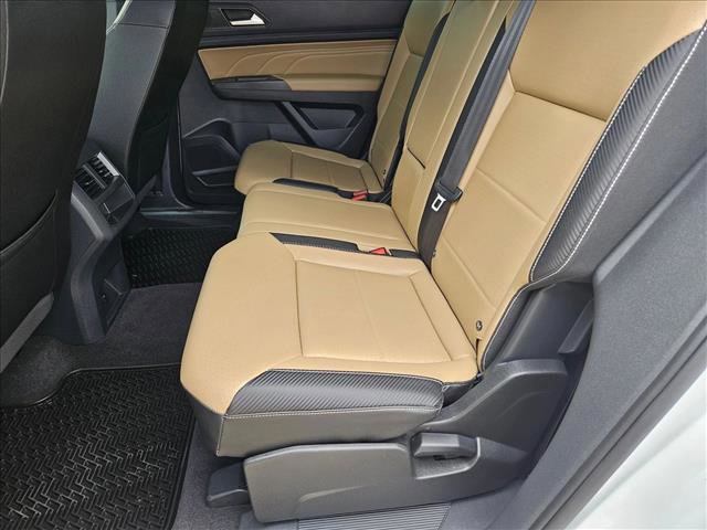 Used 2023 Volkswagen Atlas Cross Sport SE FWD image 17