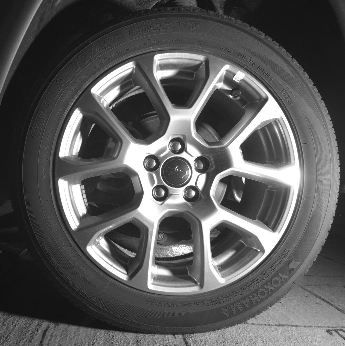 Used 2025 Jeep Compass Limited image 14