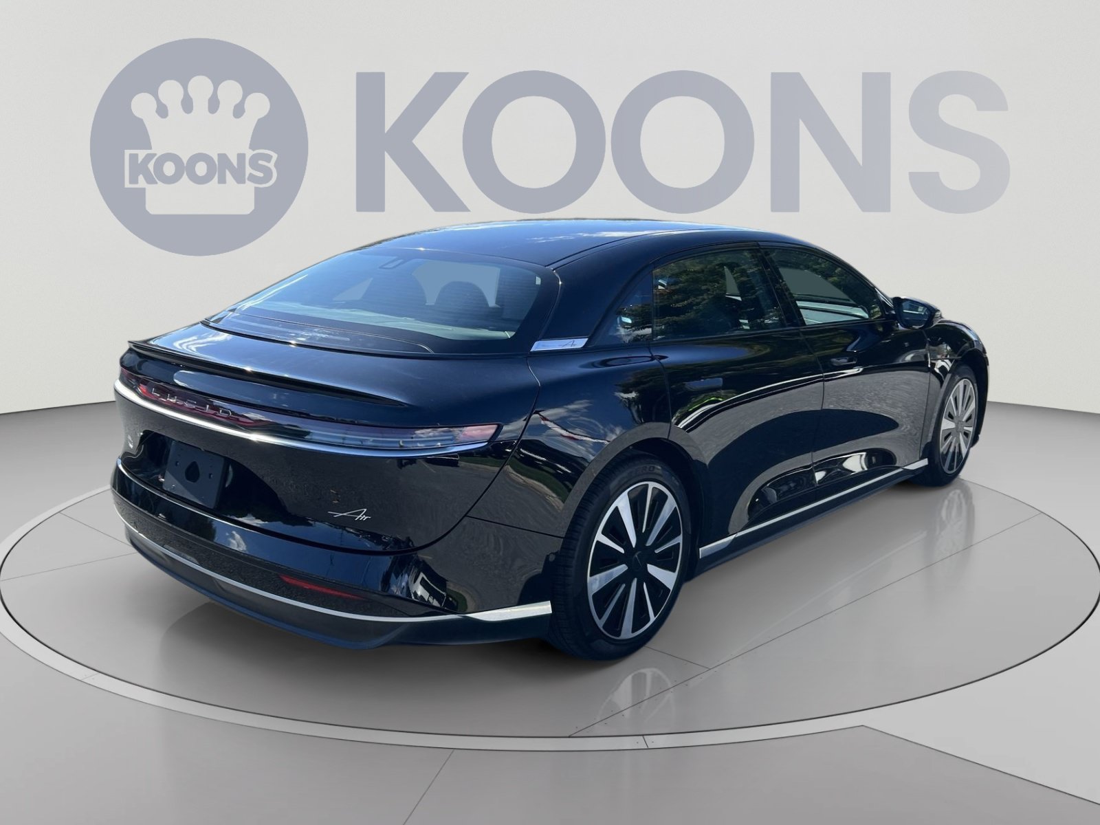 Used 2024 Lucid Air Pure RWD image 7