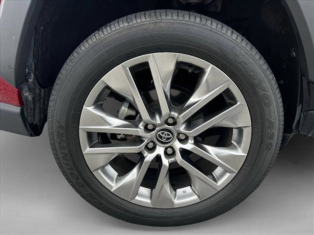 Certified 2020 Toyota RAV4 XLE Premium image 26