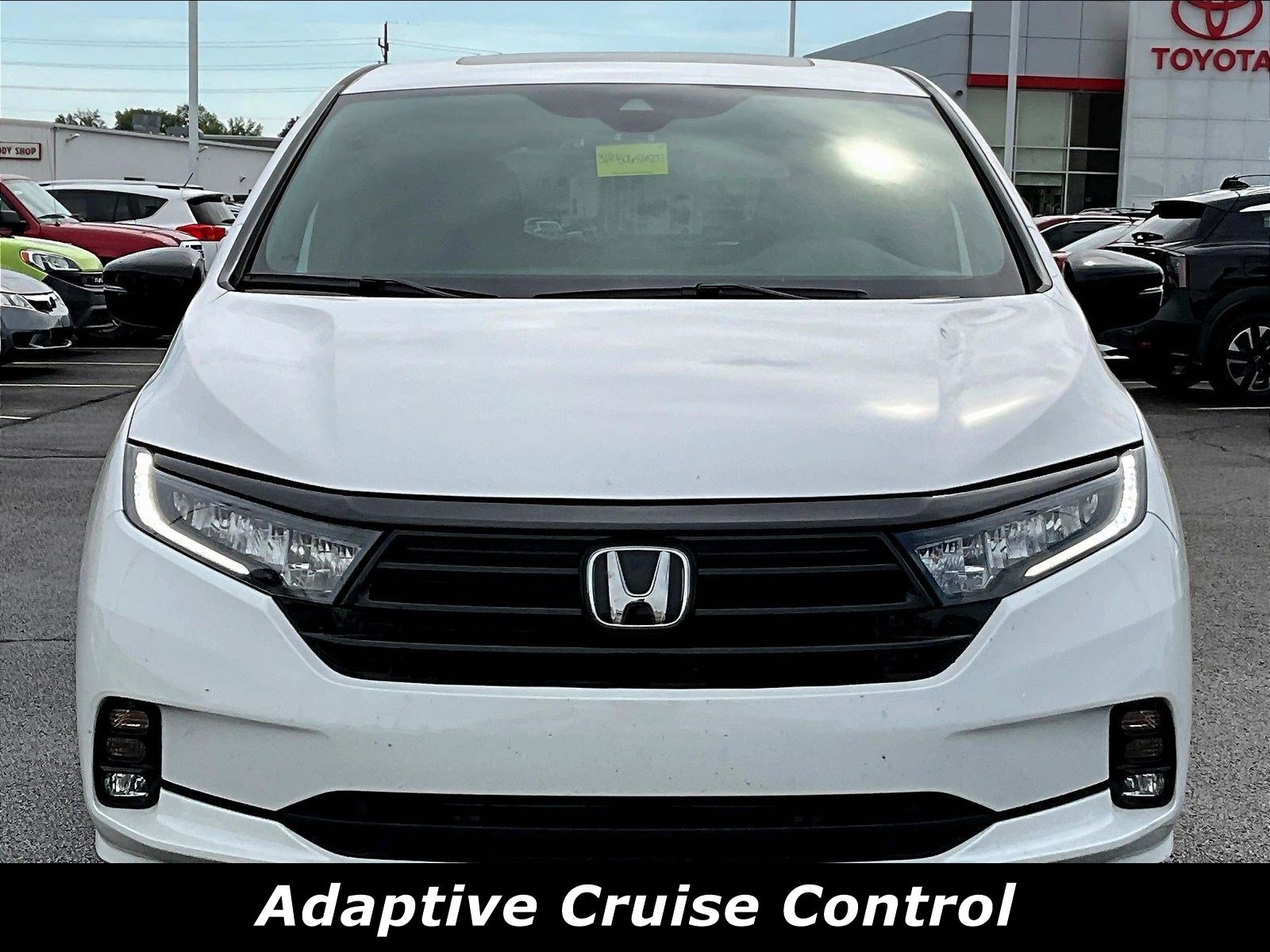 Used 2024 Honda Odyssey Sport image 2