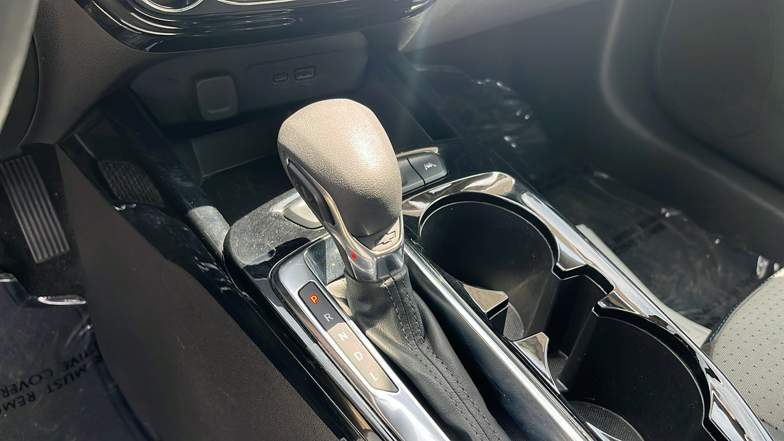 Used 2025 Chevrolet Trax LT FWD image 21