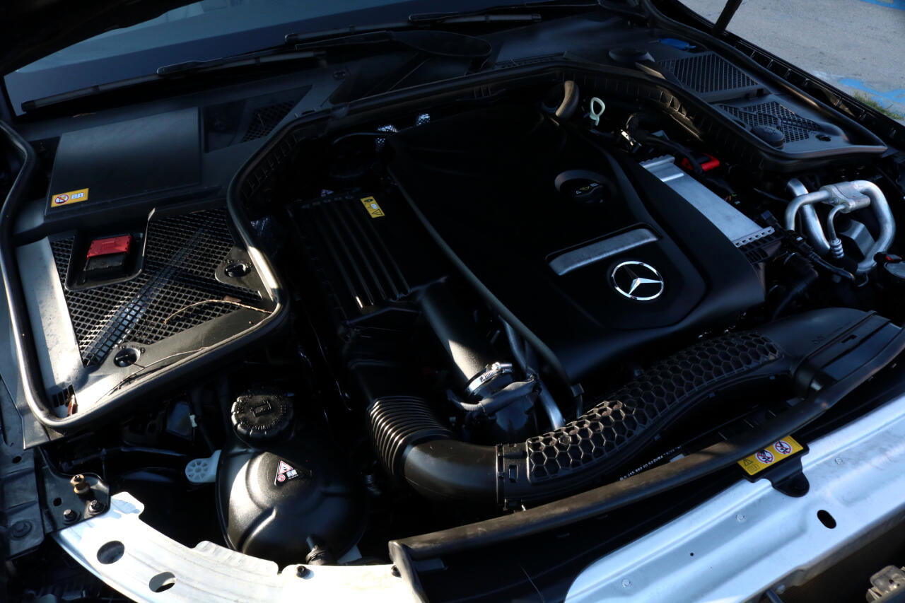 Used 2015 Mercedes-Benz C 300 4MATIC Sedan image 43
