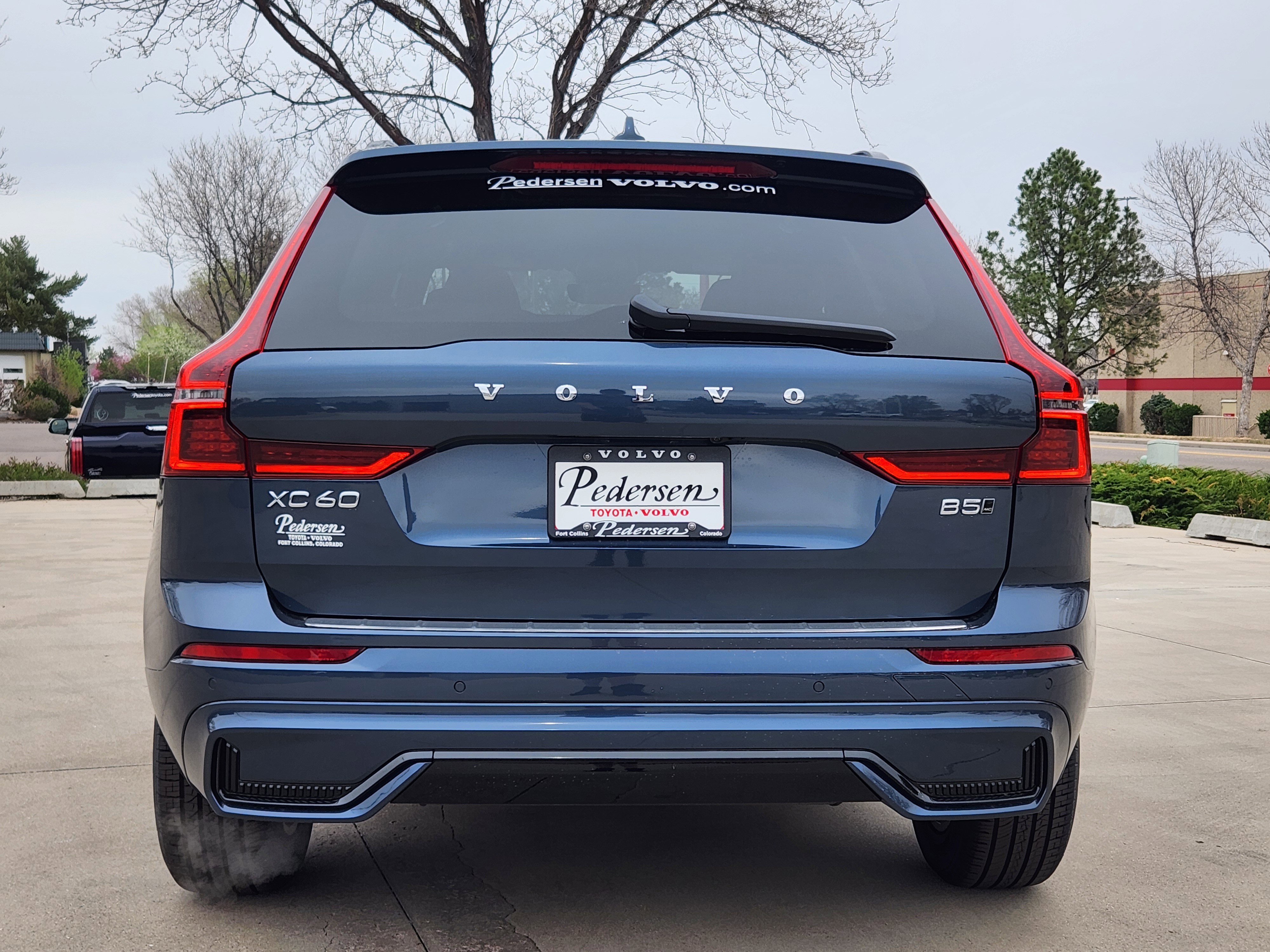 New 2026 Volvo XC60 B5 Core w/ Protection Package Premier AWD/4WD image 5
