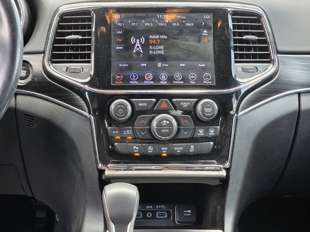 Used 2019 Jeep Grand Cherokee Limited w/ Trailer Tow Group IV AWD/4WD image 9