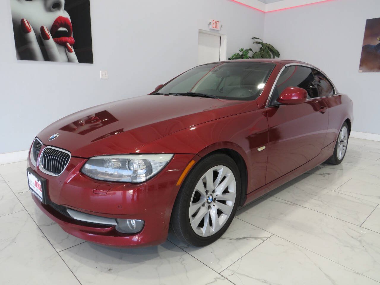 Used 2012 BMW 328i Convertible RWD image 2