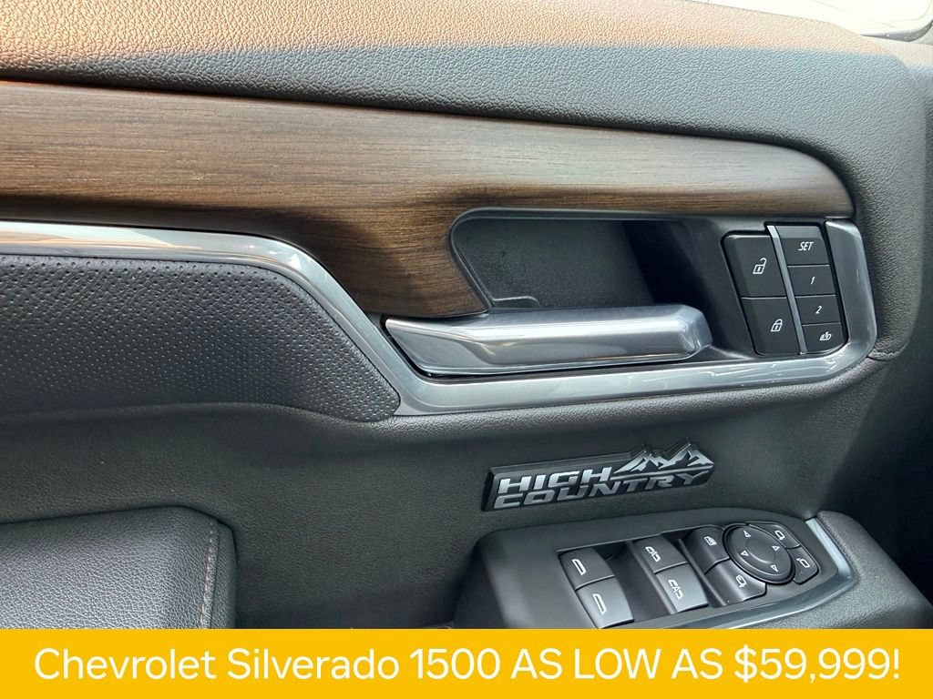 Used 2025 Chevrolet Silverado 1500 High Country w/ Technology Package AWD/4WD image 30