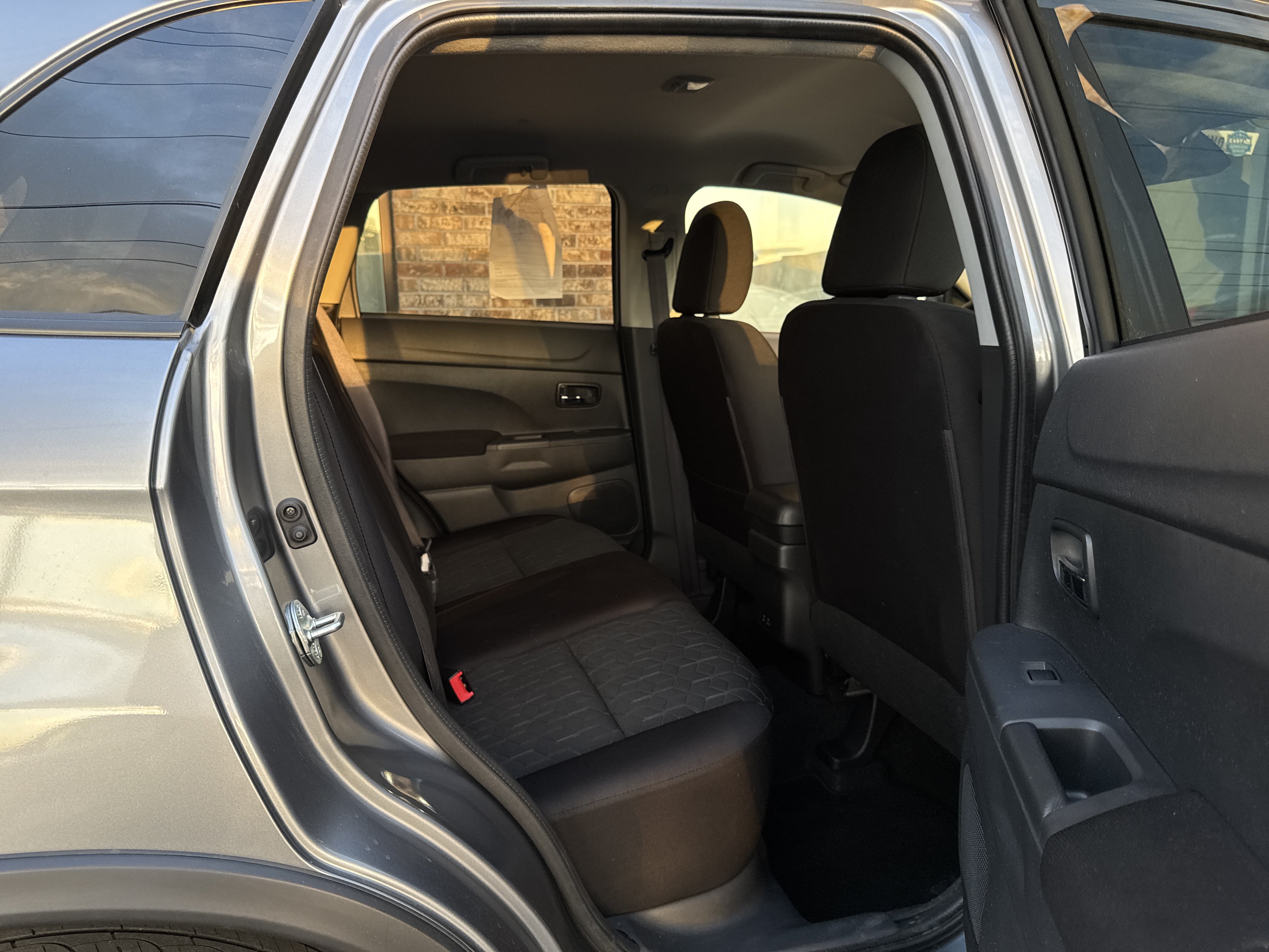 Used 2024 Mitsubishi Outlander Sport LE AWD/4WD image 11
