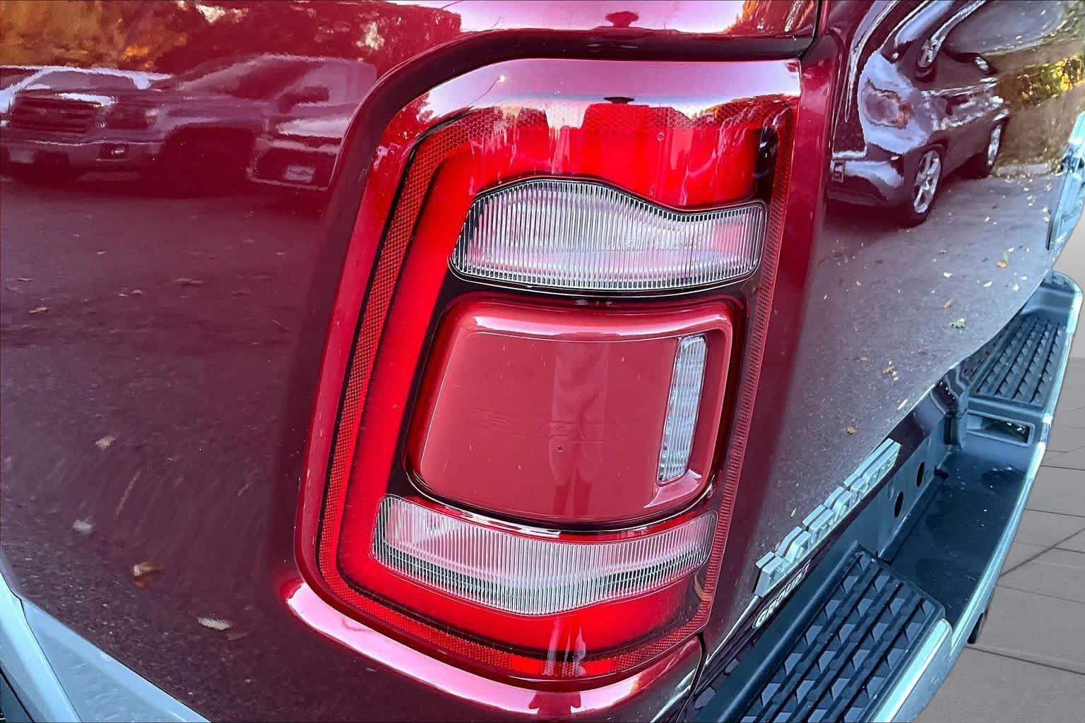Used 2021 RAM 1500 Laramie AWD/4WD image 26