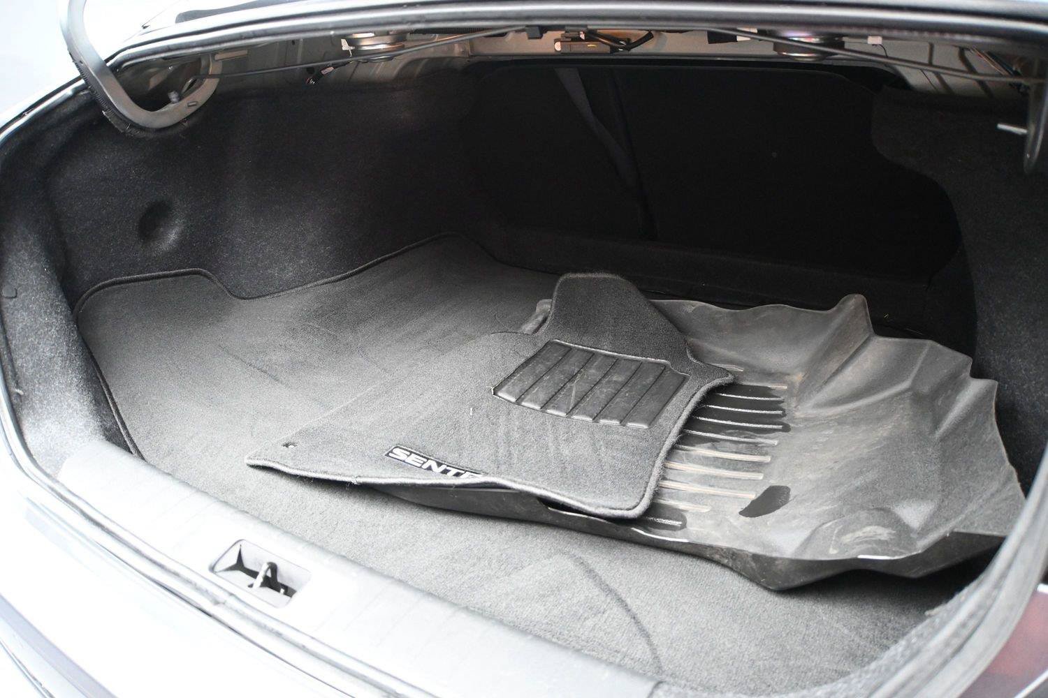 Used 2021 Nissan Sentra SV FWD image 11