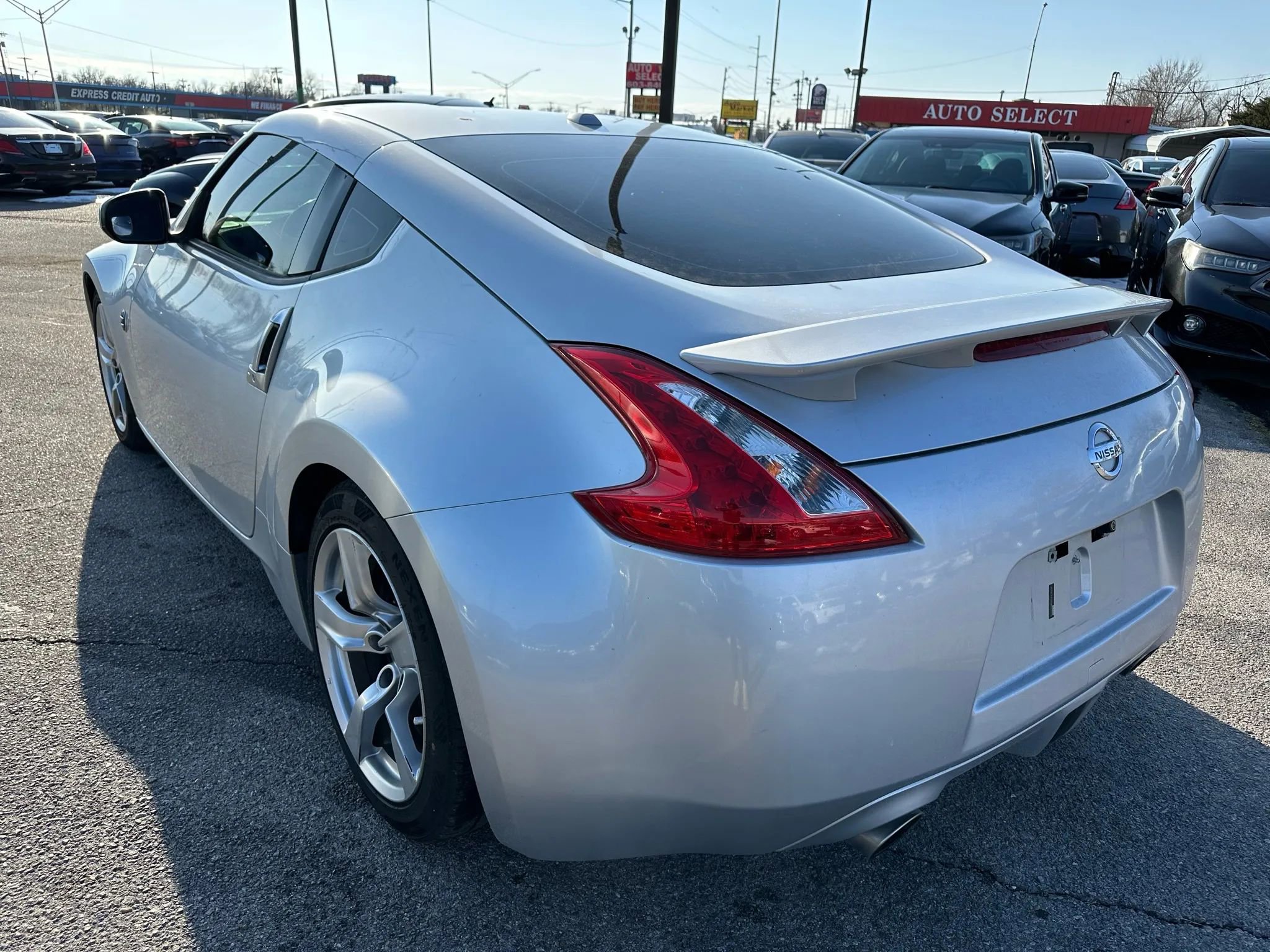 Used 2009 Nissan 370Z Touring image 34