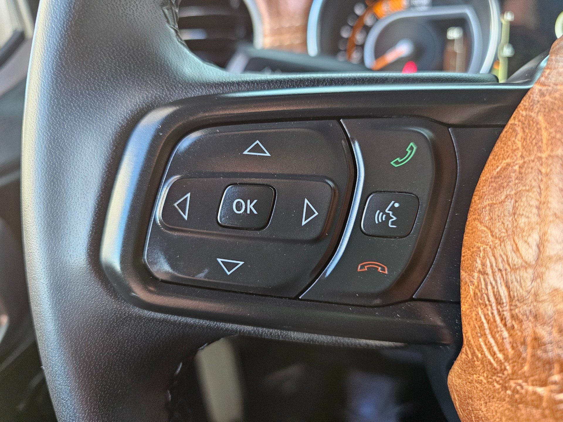 Used 2023 Jeep Gladiator Sport AWD/4WD image 43