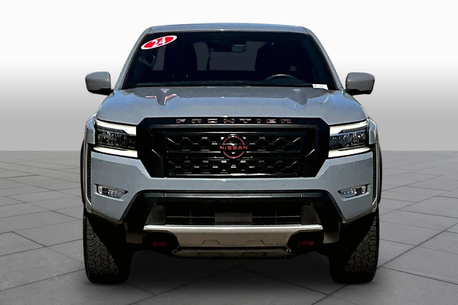Used 2024 Nissan Frontier PRO-4X w/ Pro Premium Package image 3
