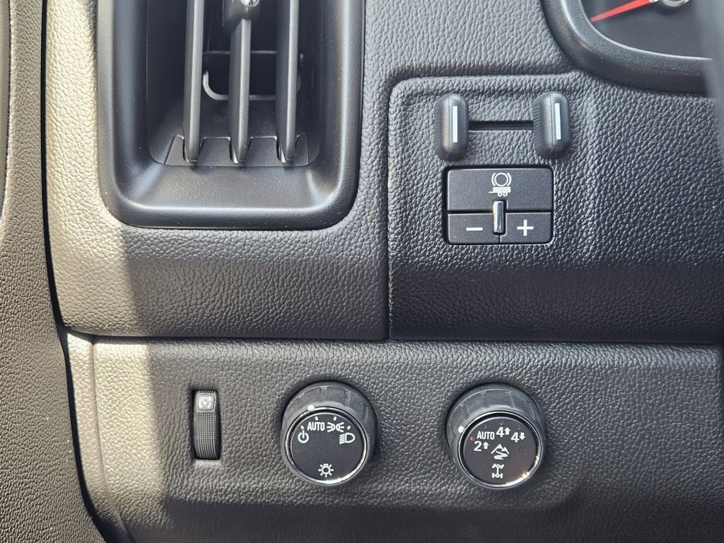 Used 2018 Chevrolet Colorado ZR2 AWD/4WD image 25