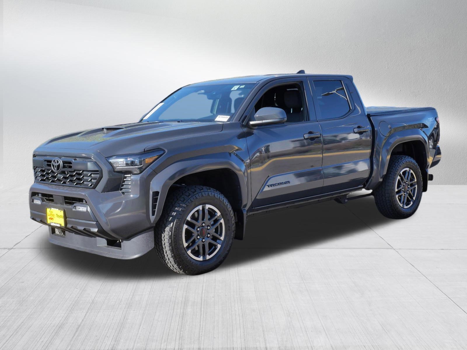 Used 2025 Toyota Tacoma TRD Sport AWD/4WD image 3