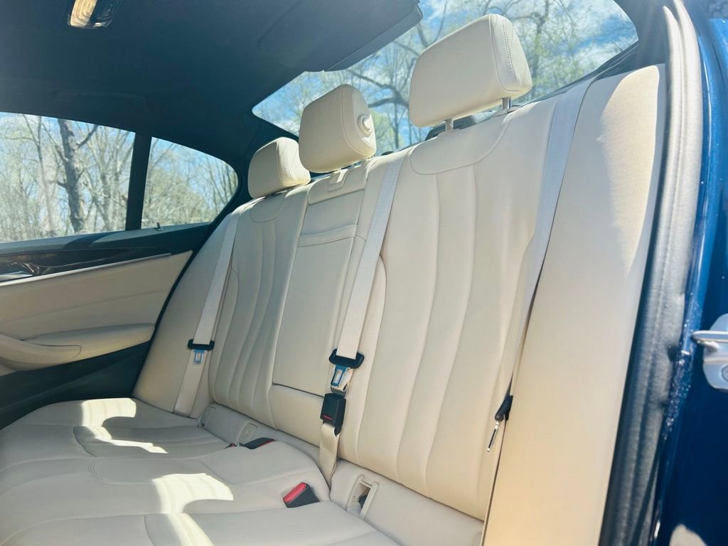 Used 2018 BMW 530i RWD image 27