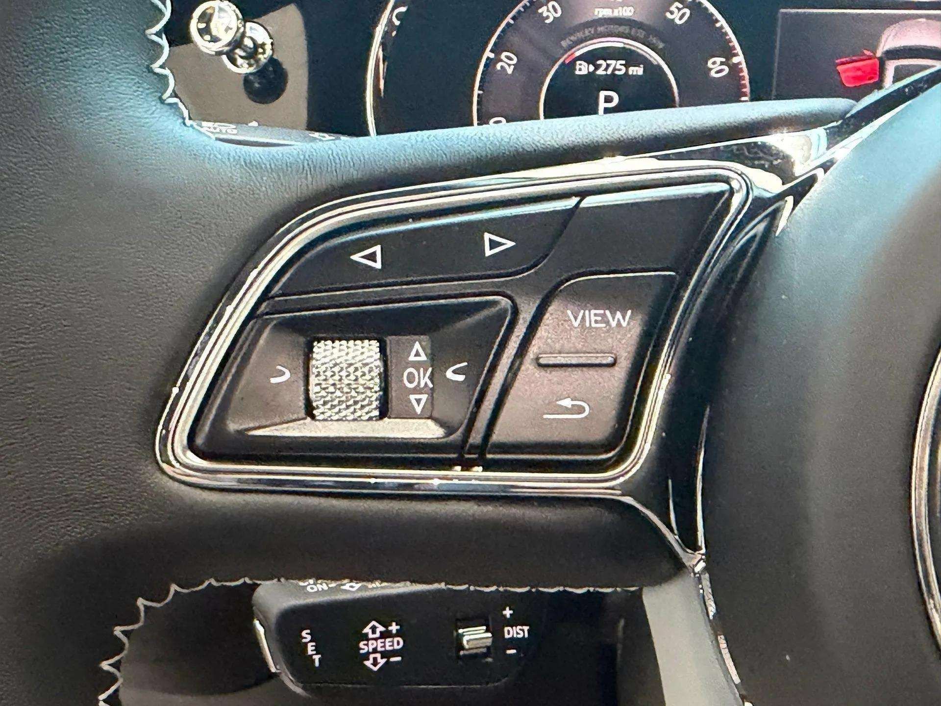 New 2026 Bentley Bentayga Speed AWD/4WD image 40