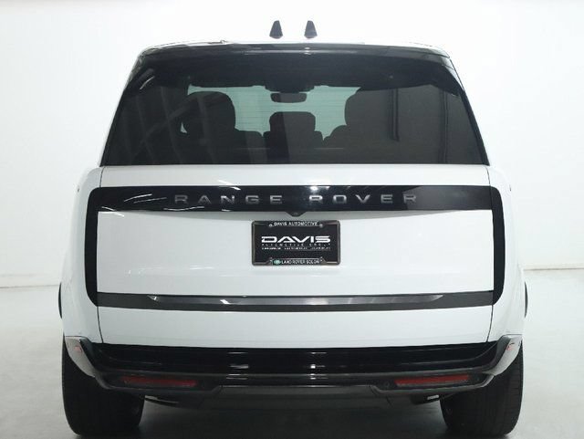 Used 2025 Land Rover Range Rover SE AWD/4WD image 7