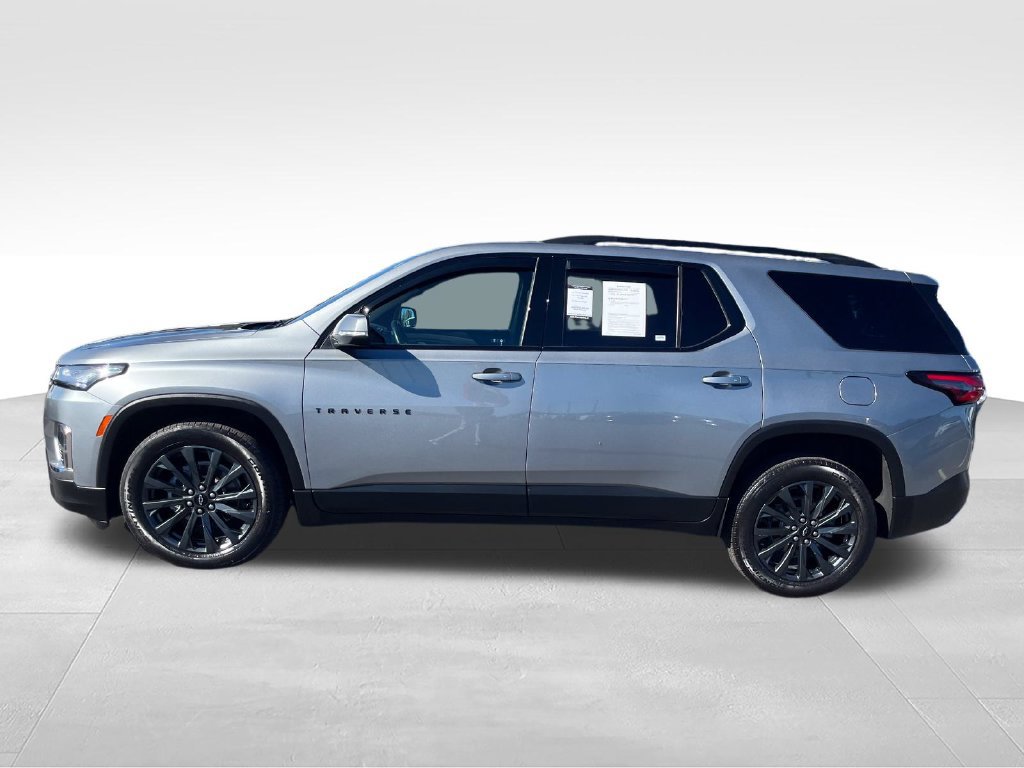 Used 2023 Chevrolet Traverse RS AWD/4WD image 2
