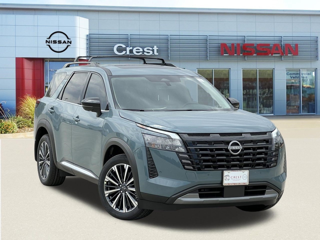 New 2026 Nissan Pathfinder Platinum AWD/4WD image 1
