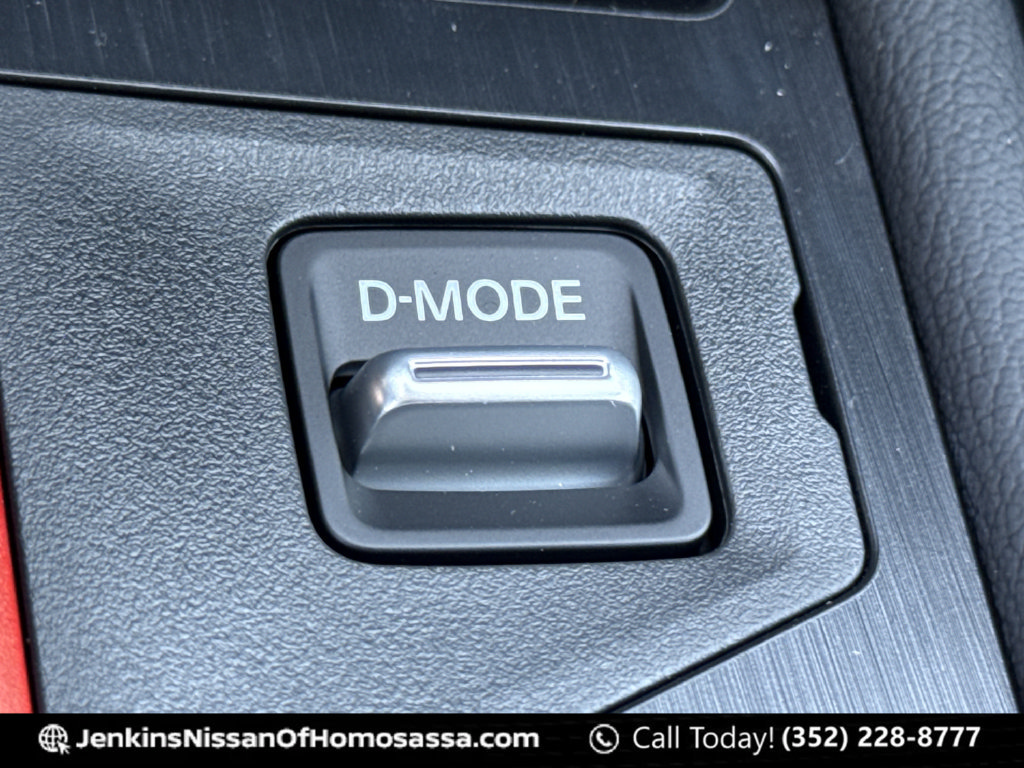 New 2026 Nissan Kicks SR w/ Cold Weather Package FWD image 38