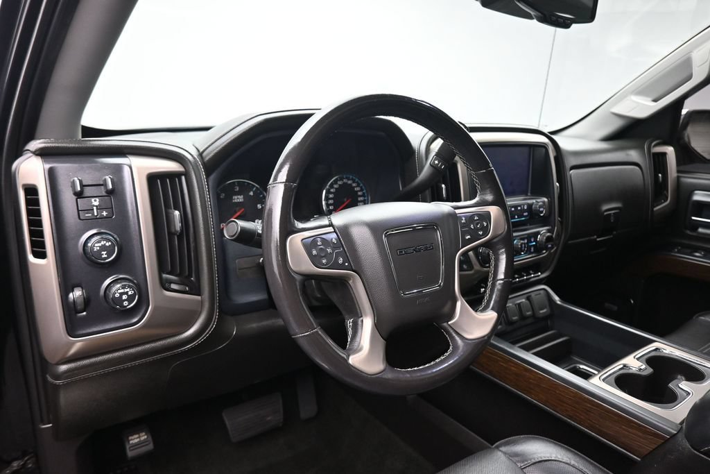 Used 2018 GMC Sierra 1500 Denali w/ Denali Ultimate Package AWD/4WD image 14