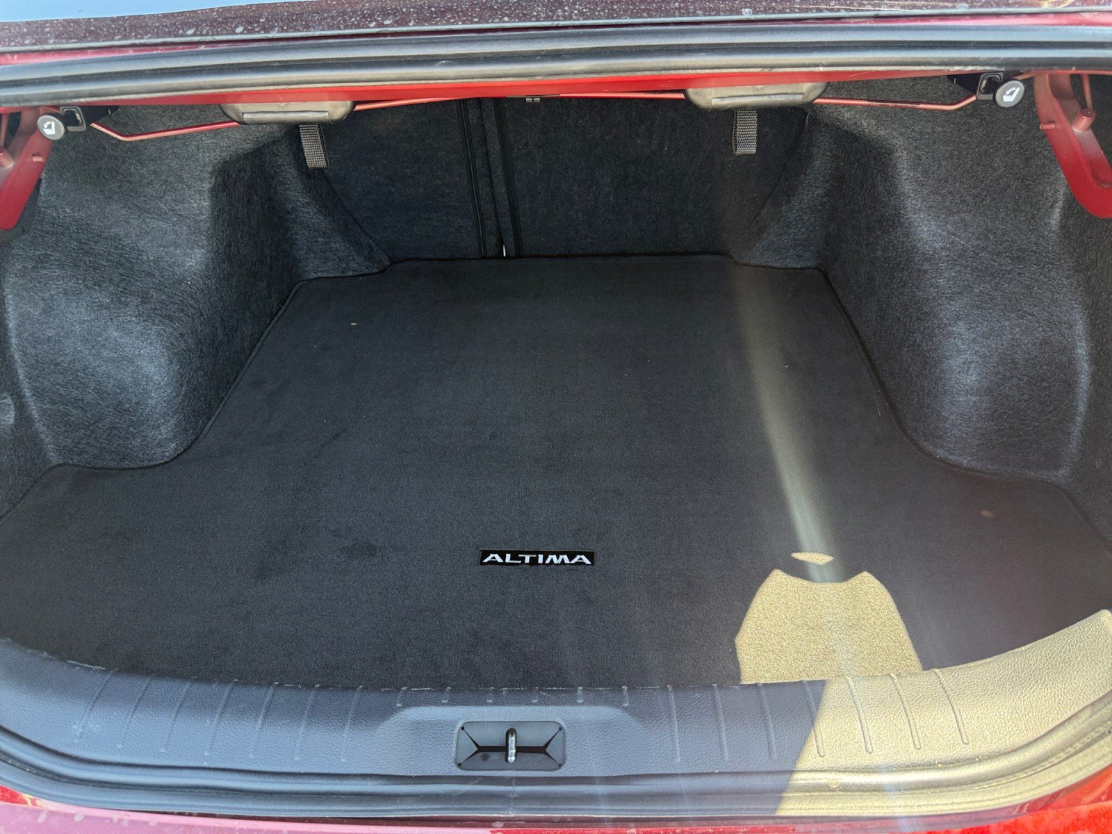 Used 2023 Nissan Altima 2.5 SV AWD/4WD image 32