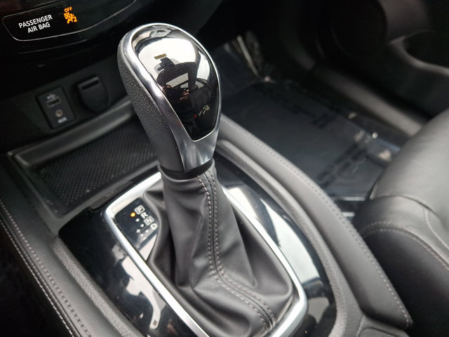 Certified 2017 Nissan Rogue SL w/ SL Premium Package image 15