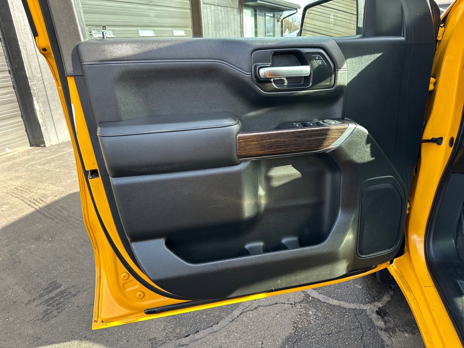 Used 2020 GMC Sierra 1500 SLE w/ SLE Convenience Package image 16