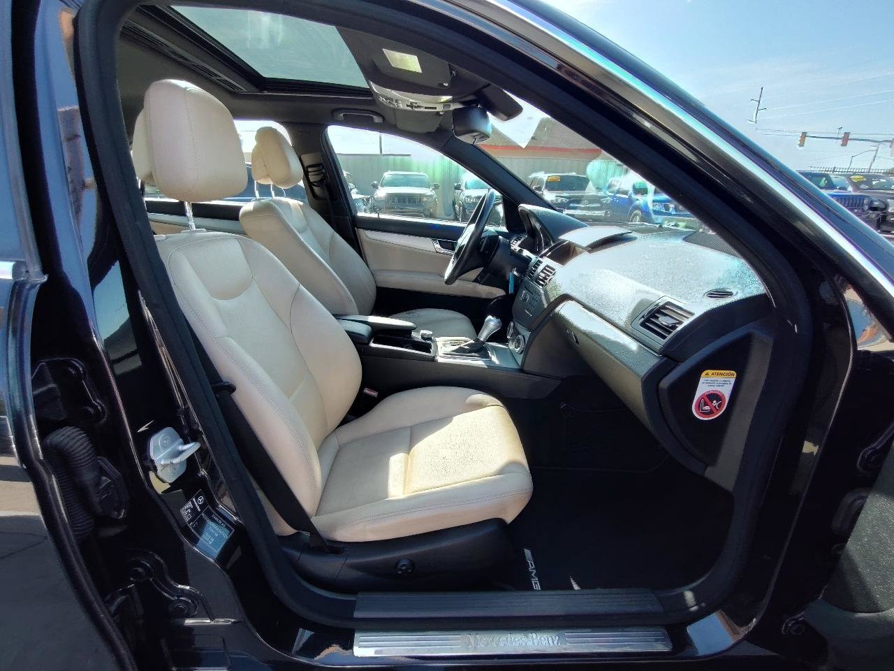 Used 2010 Mercedes-Benz C 300 Sedan image 33