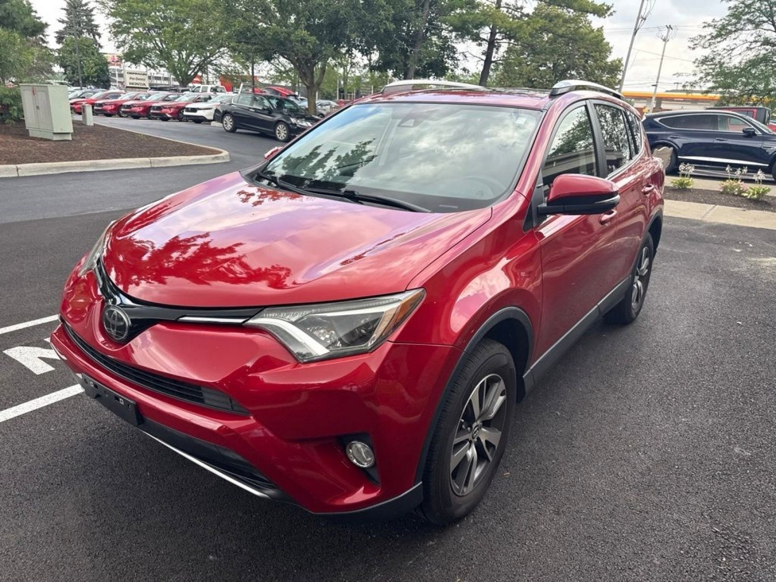 Used 2017 Toyota RAV4 XLE w/ Plus Special Value Package FWD image 9