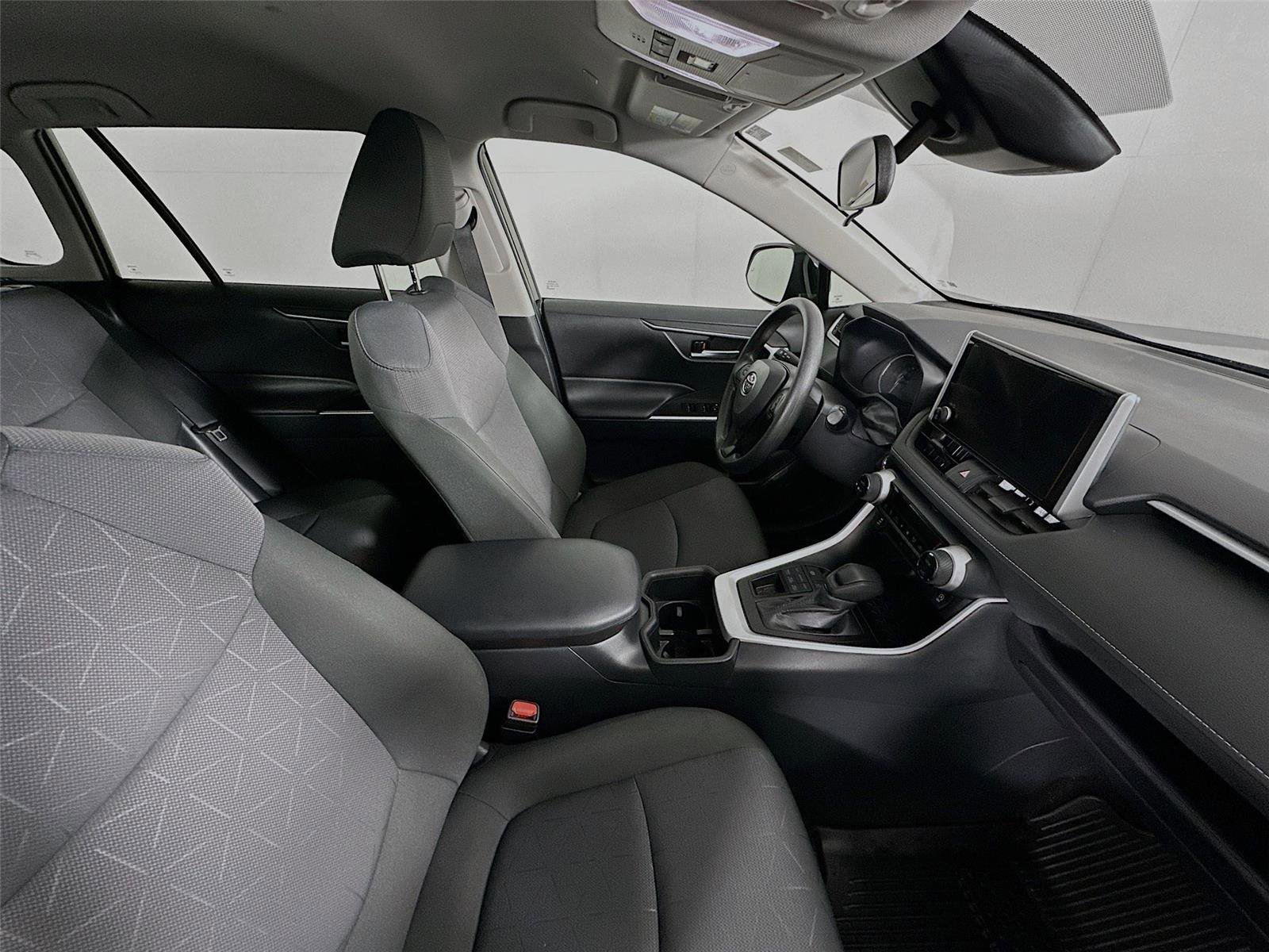 Certified 2025 Toyota RAV4 XLE AWD/4WD image 26