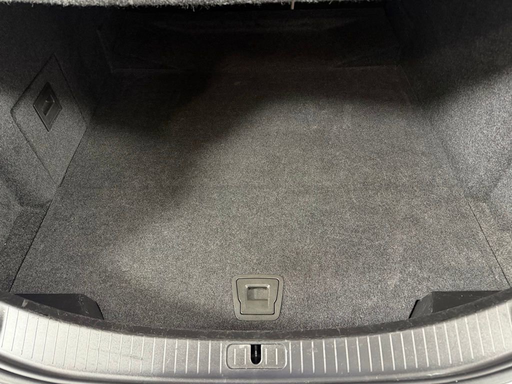 Used 2018 Cadillac XTS Luxury w/ Driver Awareness Package FWD image 33