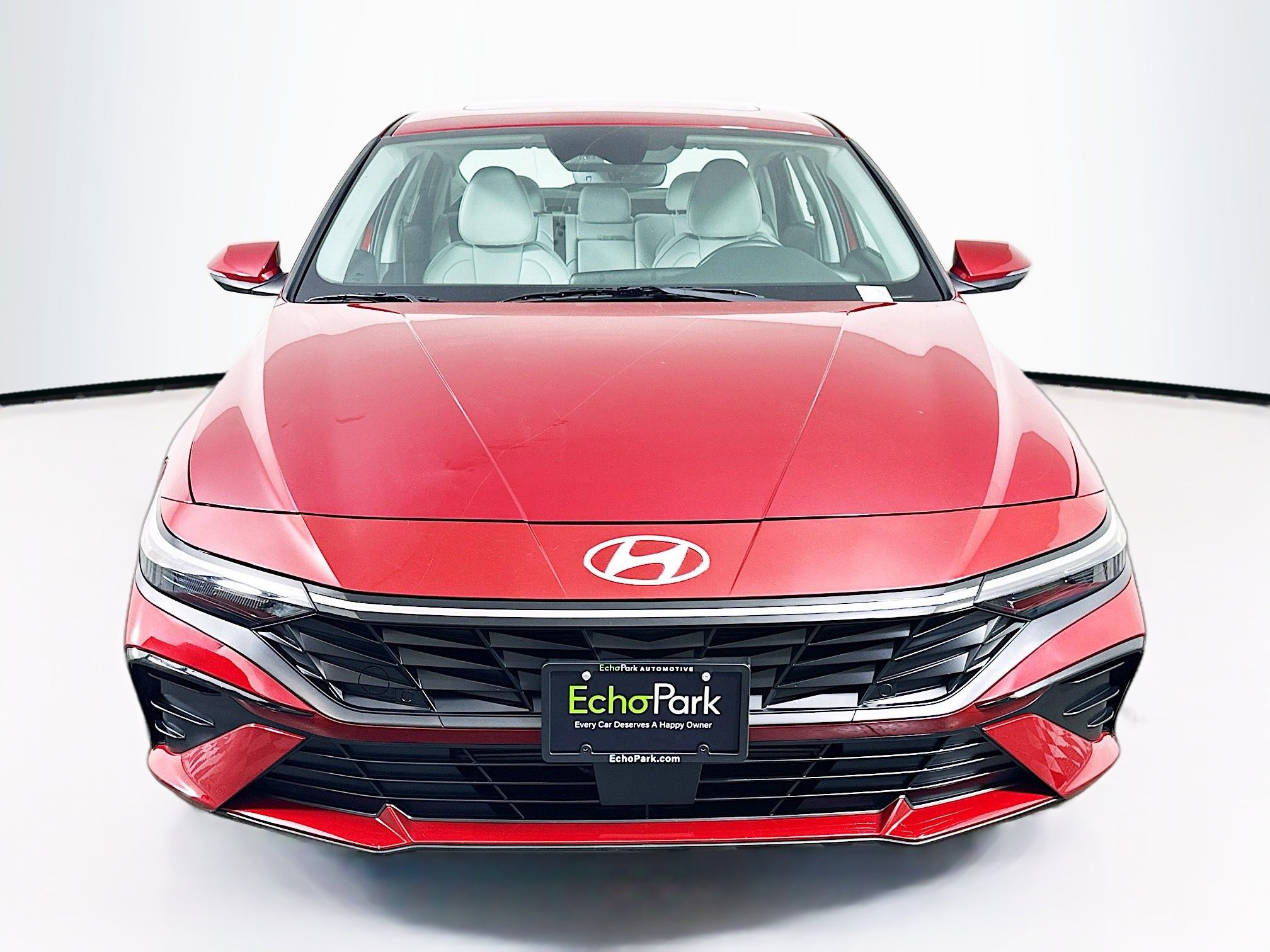 Used 2025 Hyundai Elantra Limited image 2