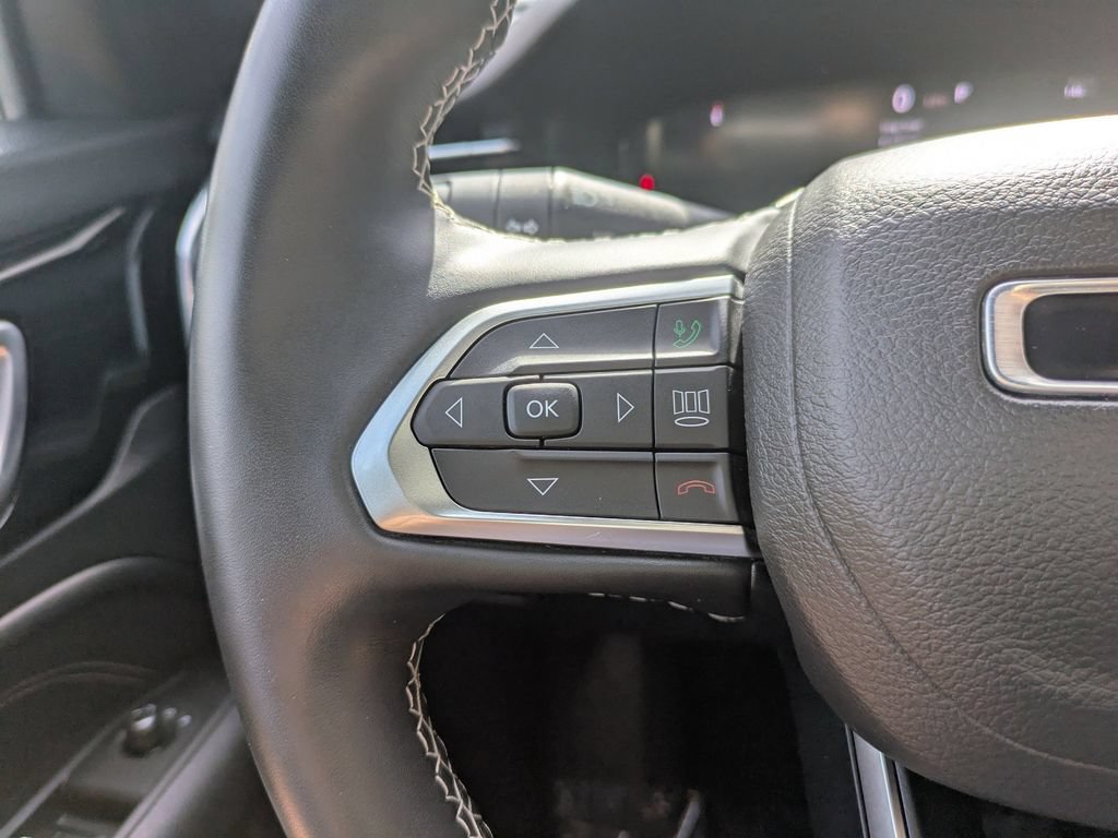 Used 2022 Jeep Compass High Altitude AWD/4WD image 28