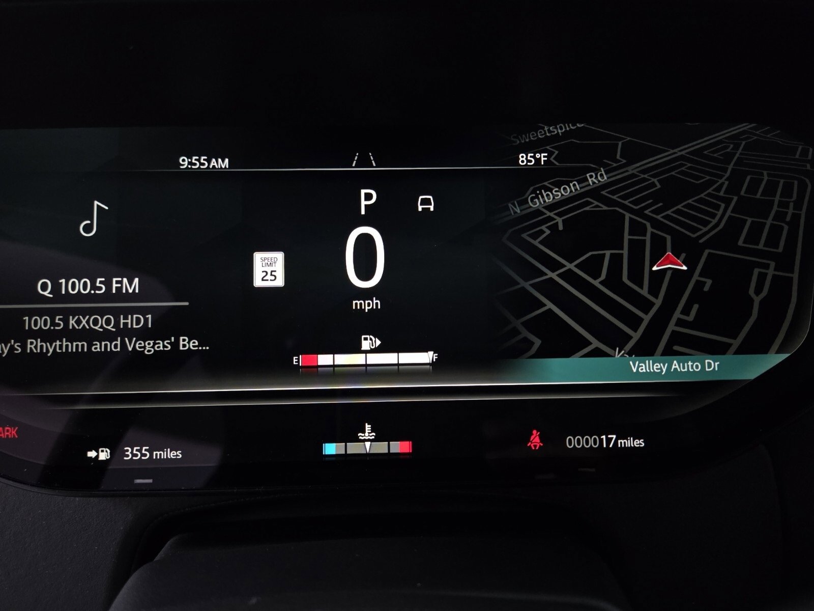 New 2025 Land Rover Range Rover SE image 32