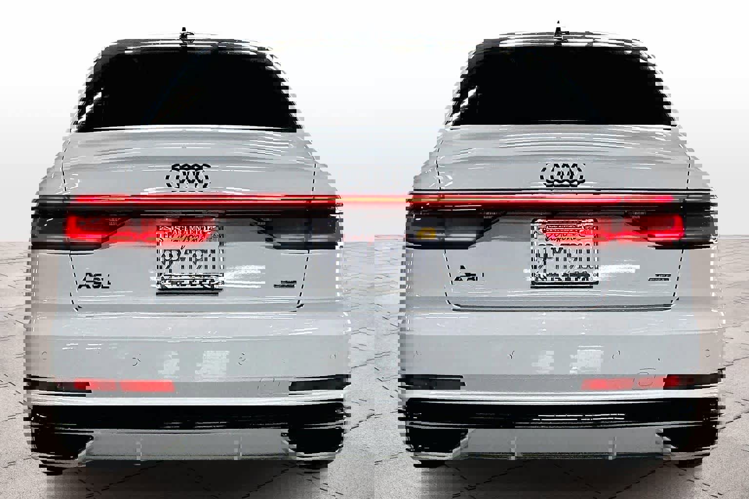 Used 2021 Audi A8 L 3.0T w/ Executive Plus Package image 7