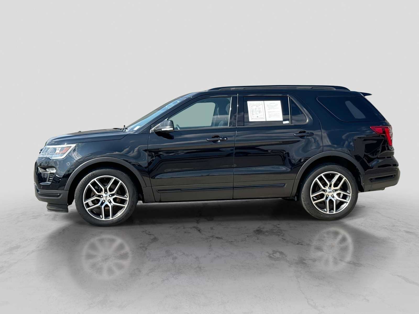 Used 2018 Ford Explorer Sport AWD/4WD image 3