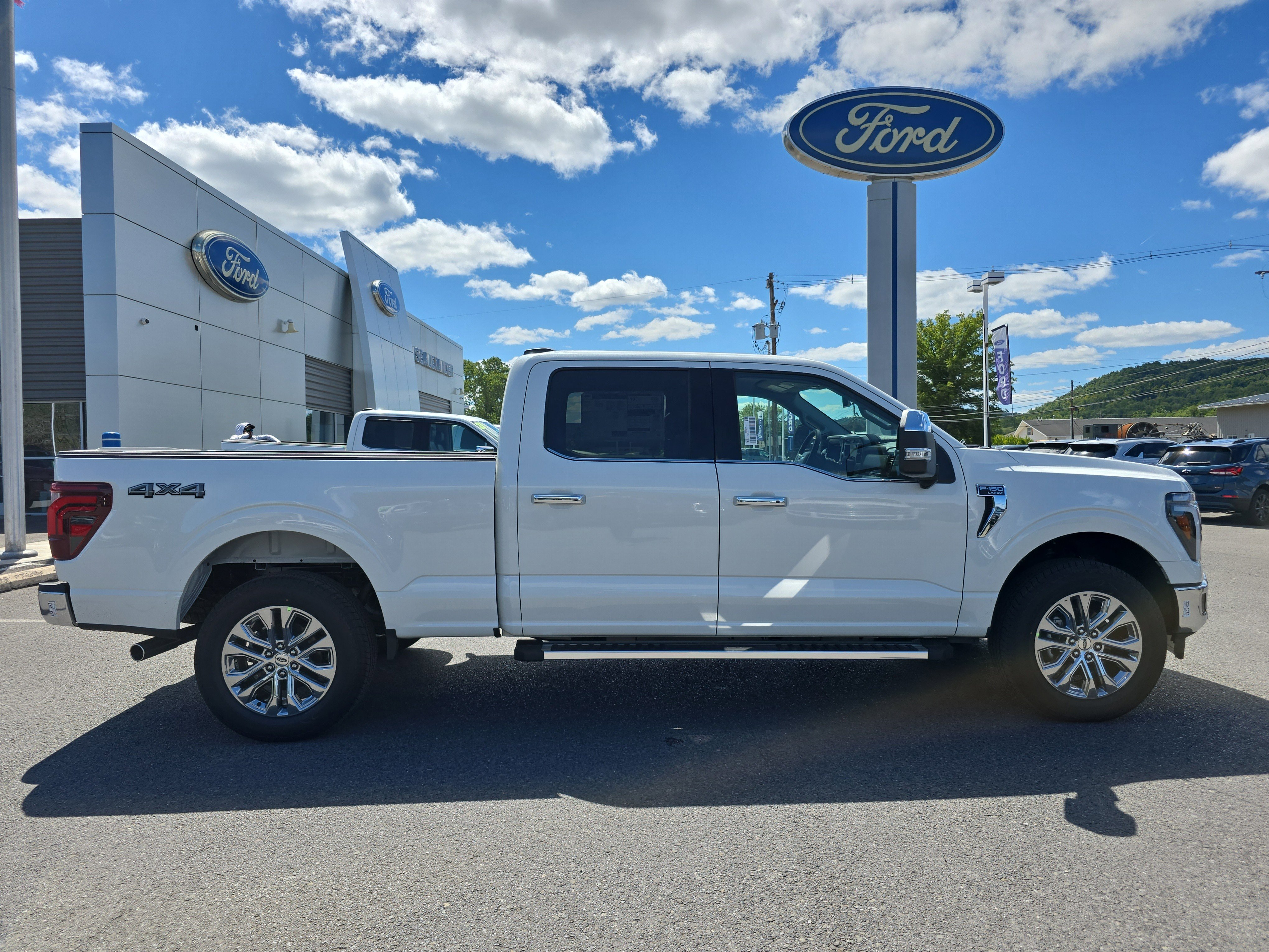 New 2025 Ford F150 Lariat video 2