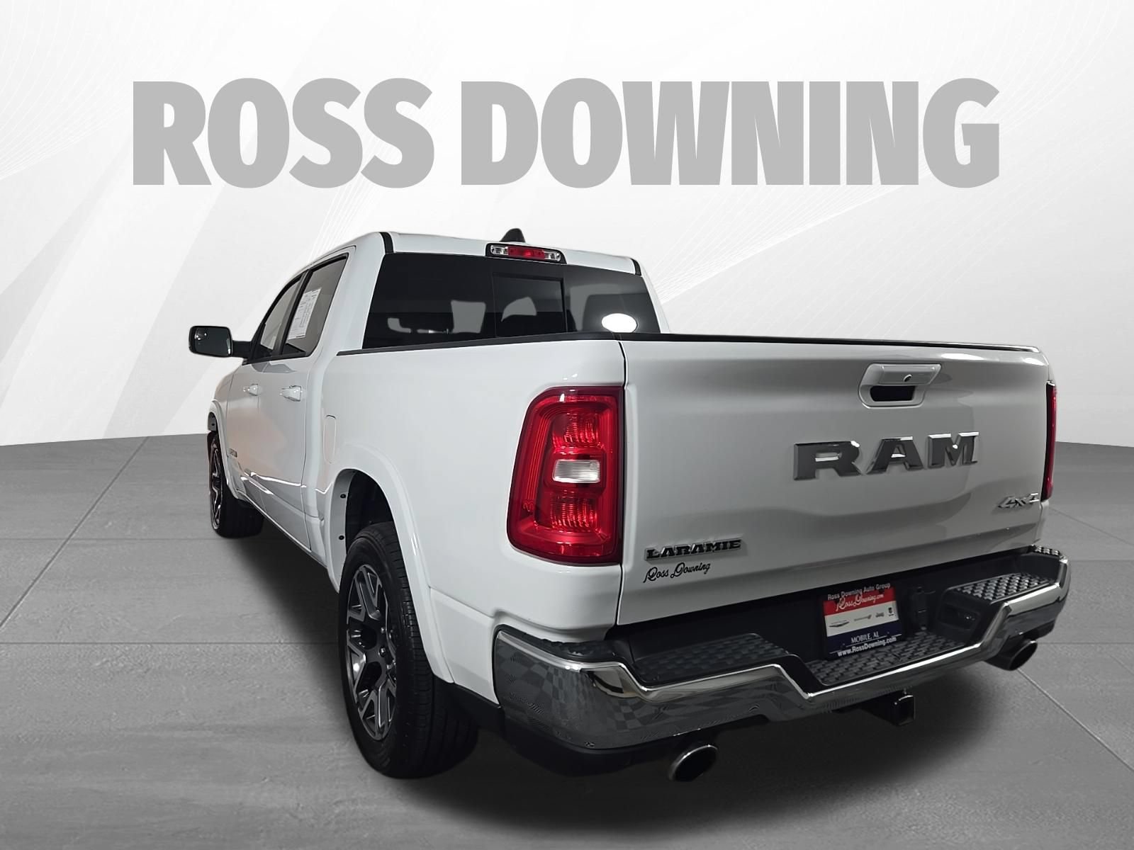 Used 2025 RAM 1500 Laramie AWD/4WD image 6