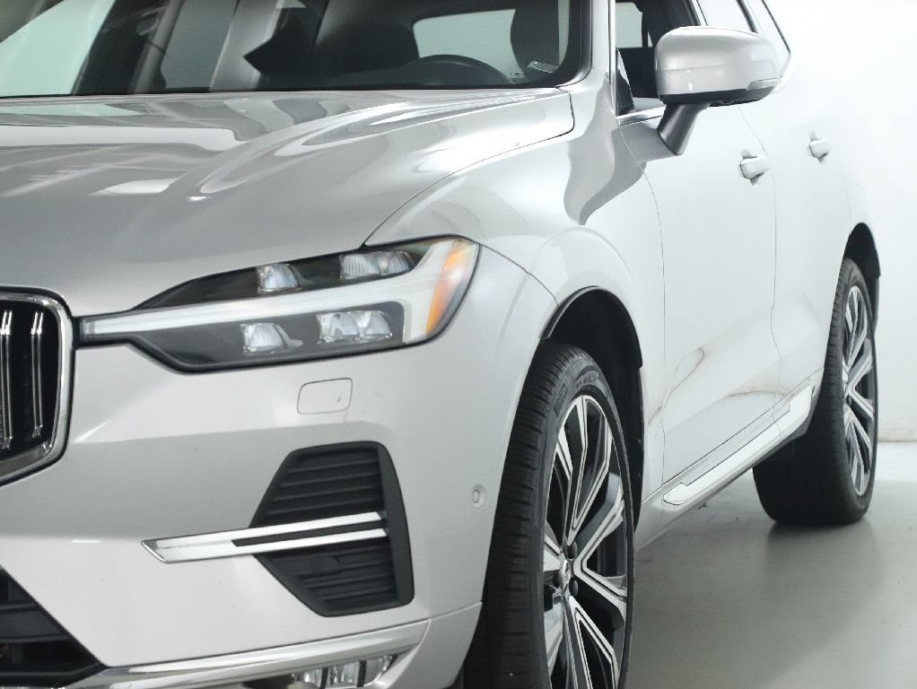 Used 2023 Volvo XC60 B5 Ultimate w/ Climate Package AWD/4WD image 4
