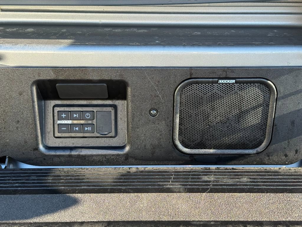 Used 2024 GMC Sierra 2500 Denali Ultimate image 9