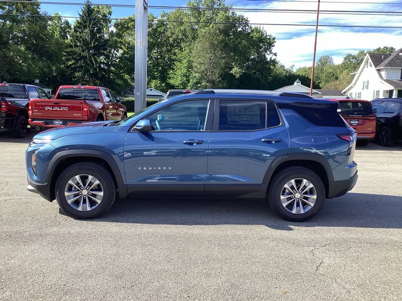 New 2027 Chevrolet Equinox LT w/ Convenience Package II AWD/4WD image 4