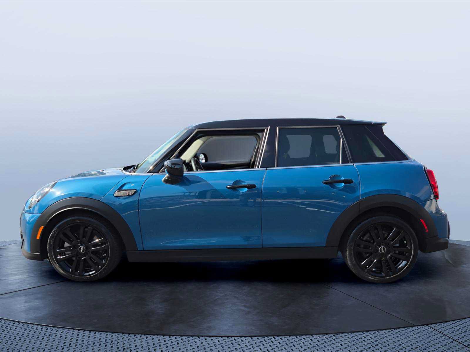 Certified 2024 MINI Cooper S FWD image 3