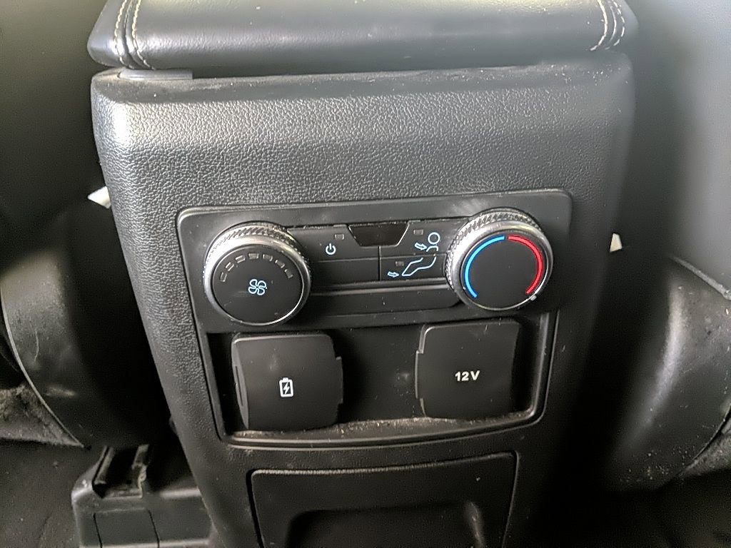 Used 2022 Ford Explorer XLT w/ Equipment Group 202A image 17